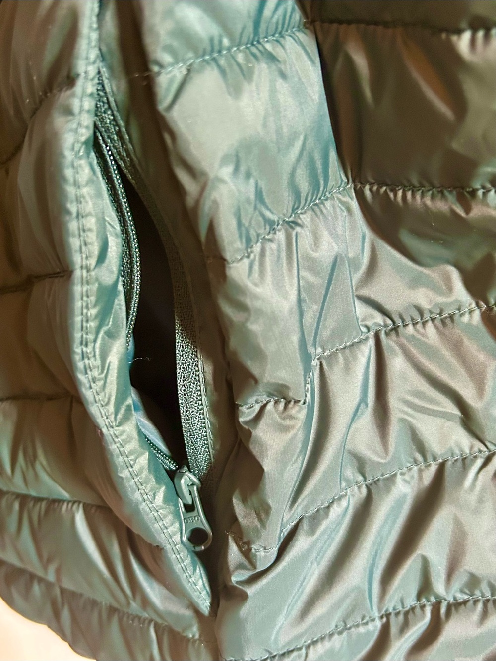 OLD NAVY Green Lightweight Quilted Puffer Jacket - Picture 5 of 9